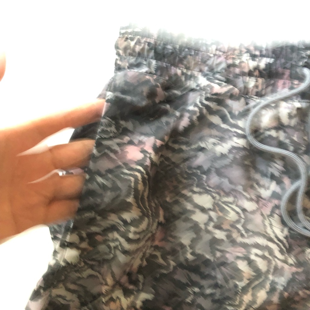 ATHLETA Crossroads Unlined Running Shorts Sz Small - Picture 7 of 14